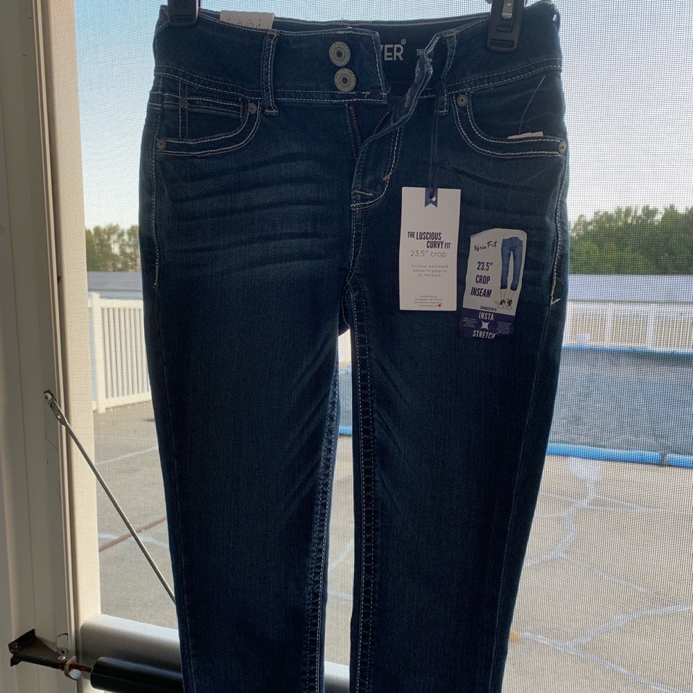 Jean capris size 0 NWT